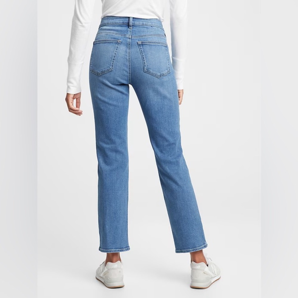 GAP Mid Rise Classic Straight Jeans